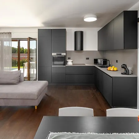 Casa Venus * Majkusi