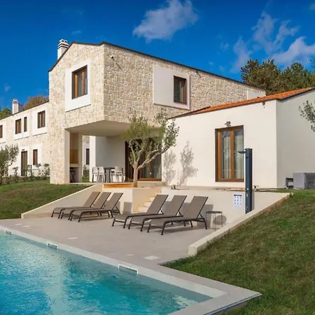 Casa Venus Вилла Majkusi